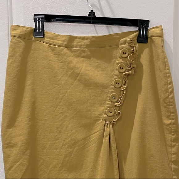 BURLAP ANTHROPOLOGY….Yellow Button Detailed Skirt - Picture 3 of 6